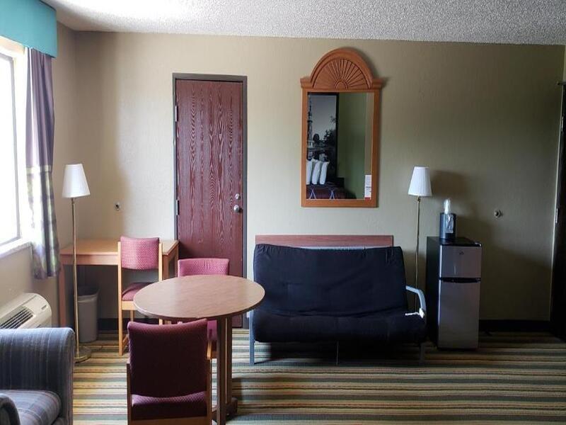 Motel Super 8 By Wyndham Champaign