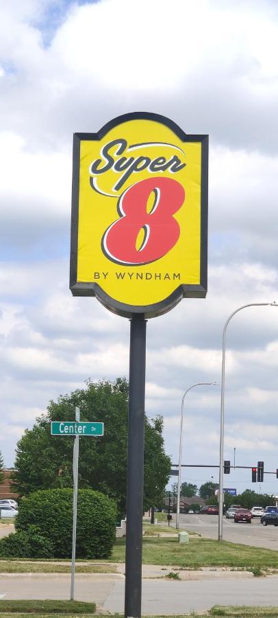 Super 8 By Wyndham Motel