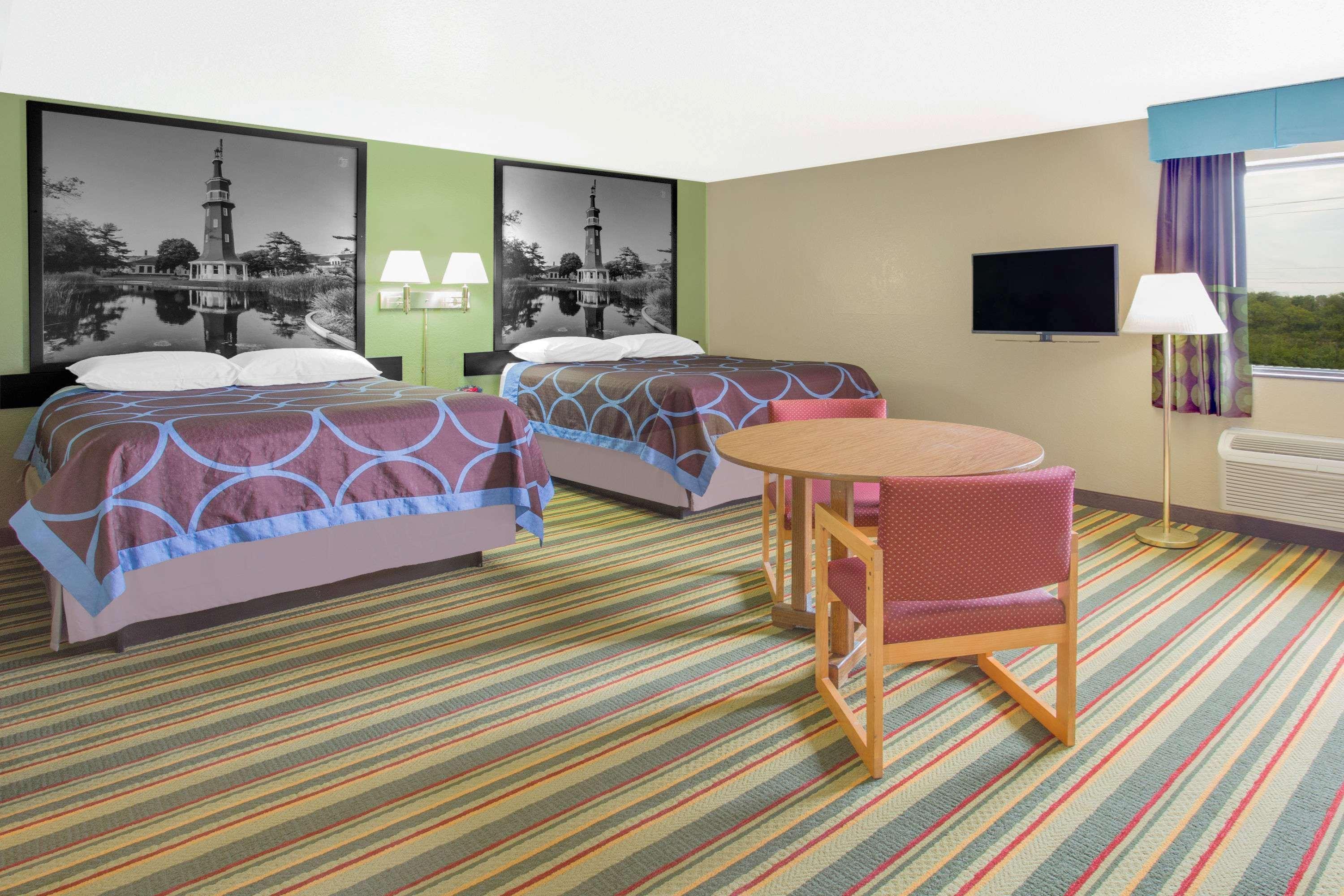 Super 8 By Wyndham 2* Champaign