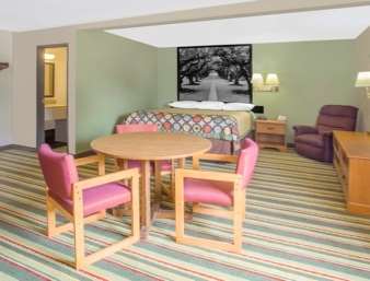 Super 8 By Wyndham