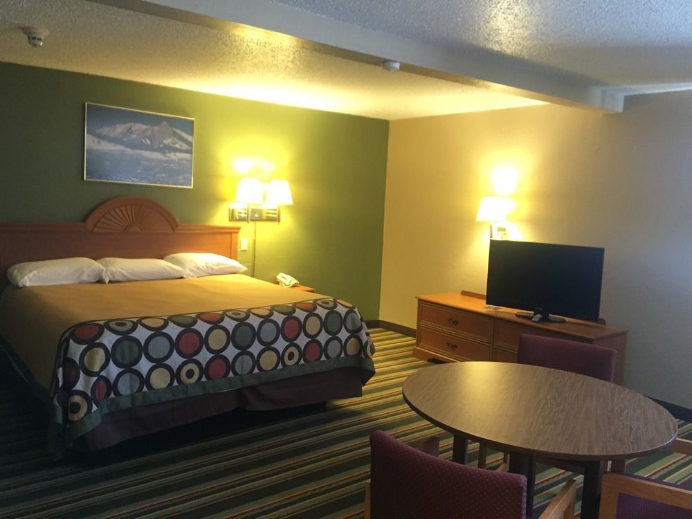Motel Super 8 By Wyndham 2*